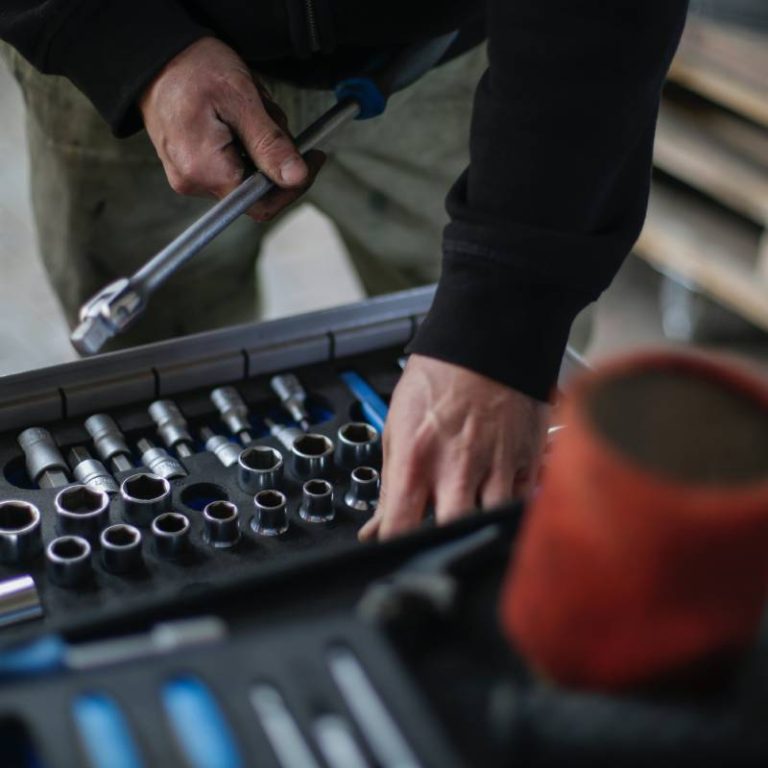 mechanic-with-tools